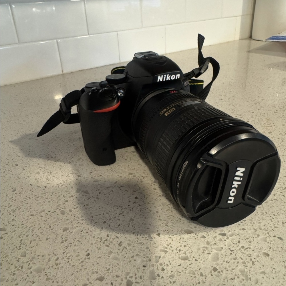 Nikon D5500 with 18-200mm lens